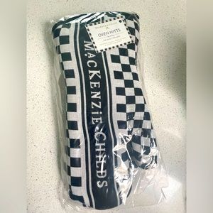 NWT Mackenzie-Child’s Oven mitts